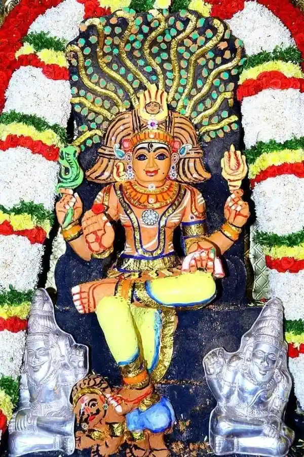 శ్రీ దక్షిణామూర్తి షట్కం